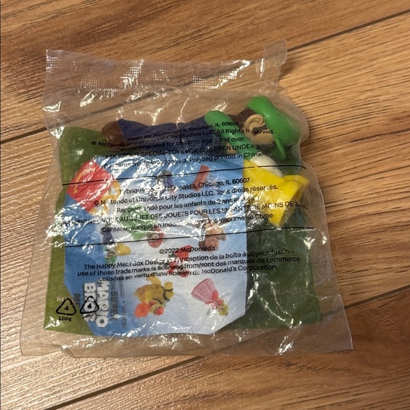 Brand new McDonald’s The Super Mario Bros Movie - Flashlight Luigi - Picture 2 of 2